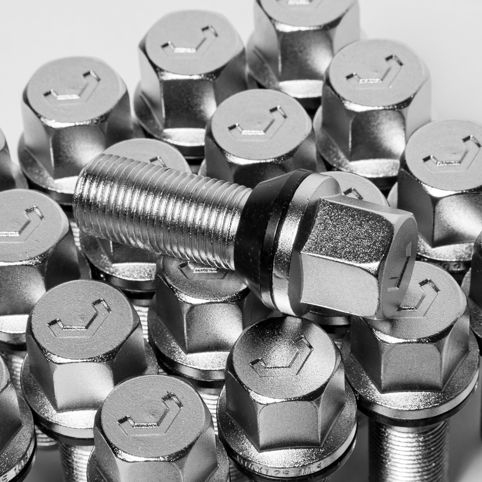 14x1.5 30mm Lug Bolts - Vossen